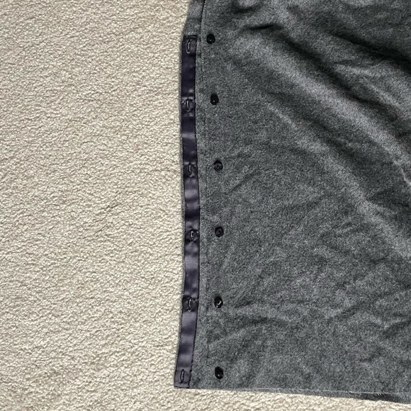 New! Red Envelope 100% cashmere Poncho dark gray nwot 47128 - Picture 7 of 16